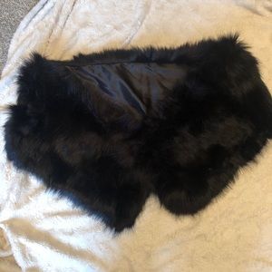 Black faux fur Shaw